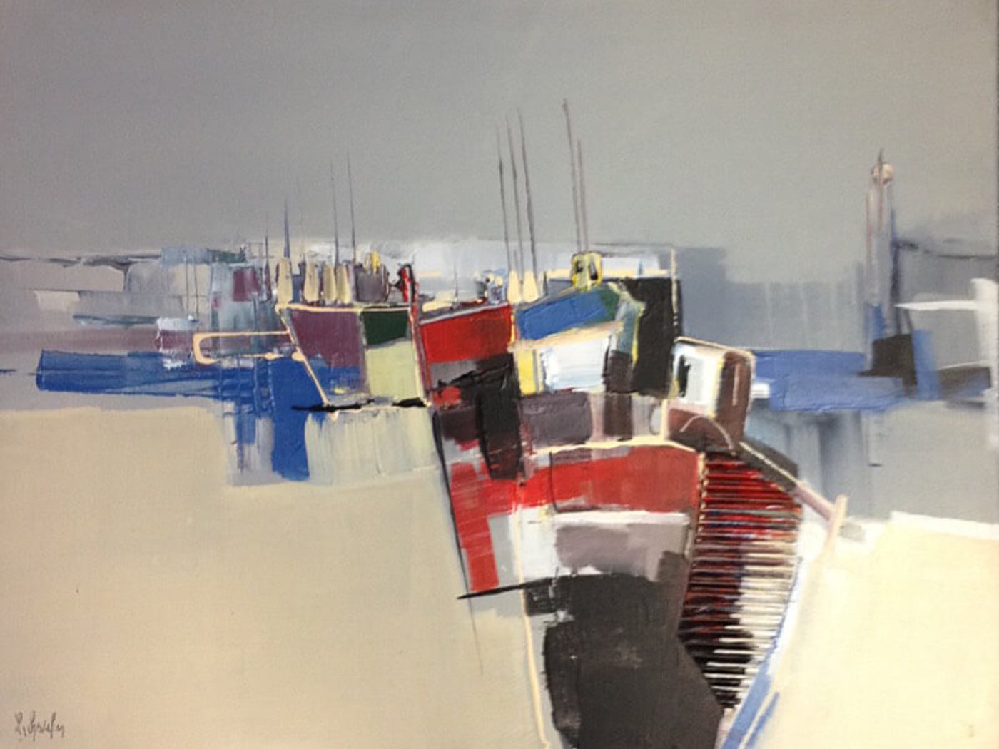Tableau abstrait au couteau représentant des bateaux de port en rouge, bleu et noir sur un fond gris et beige.